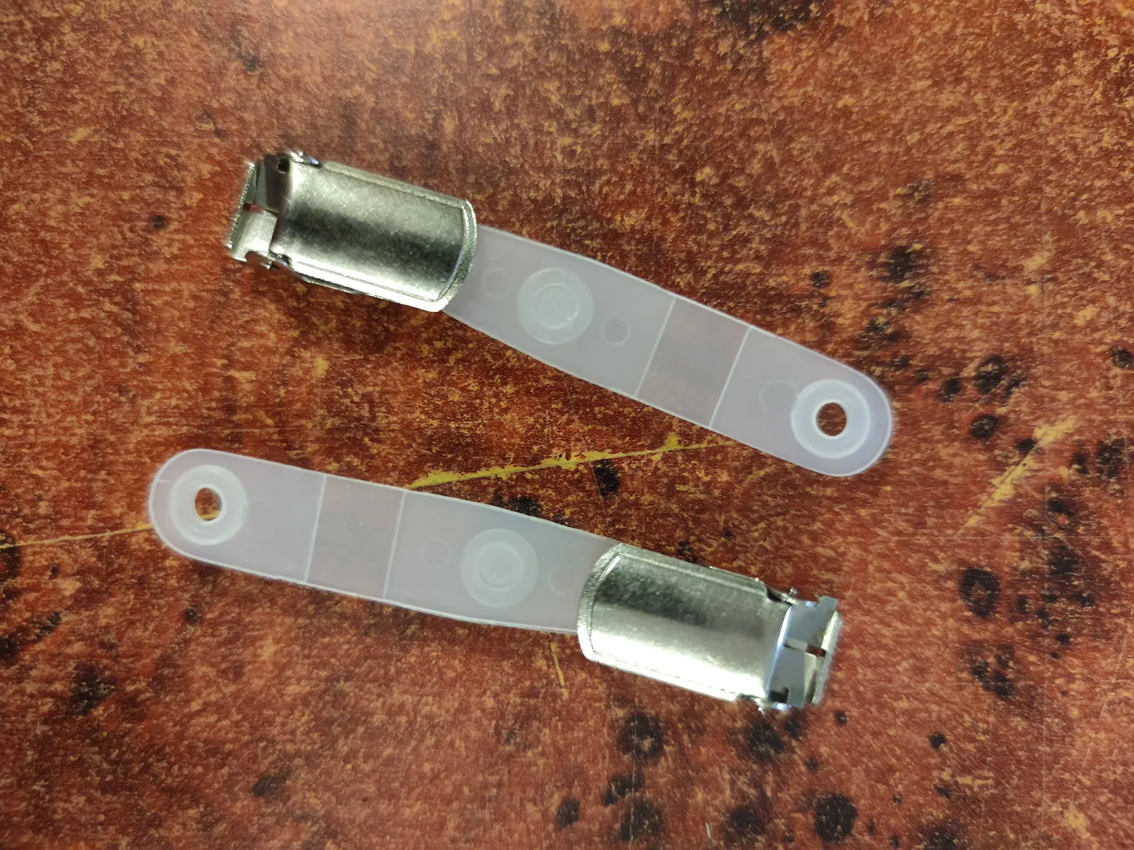 Kártyatartó csipesz, BULDOG